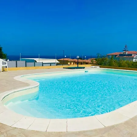Shared Swimming Pool, House Relax Lu Bagnu *